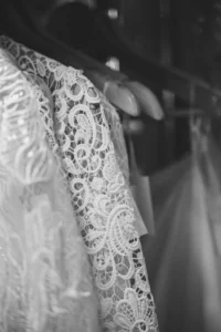 Vide Wedding #1 LaboSauvage fleuriste Casson Mariage