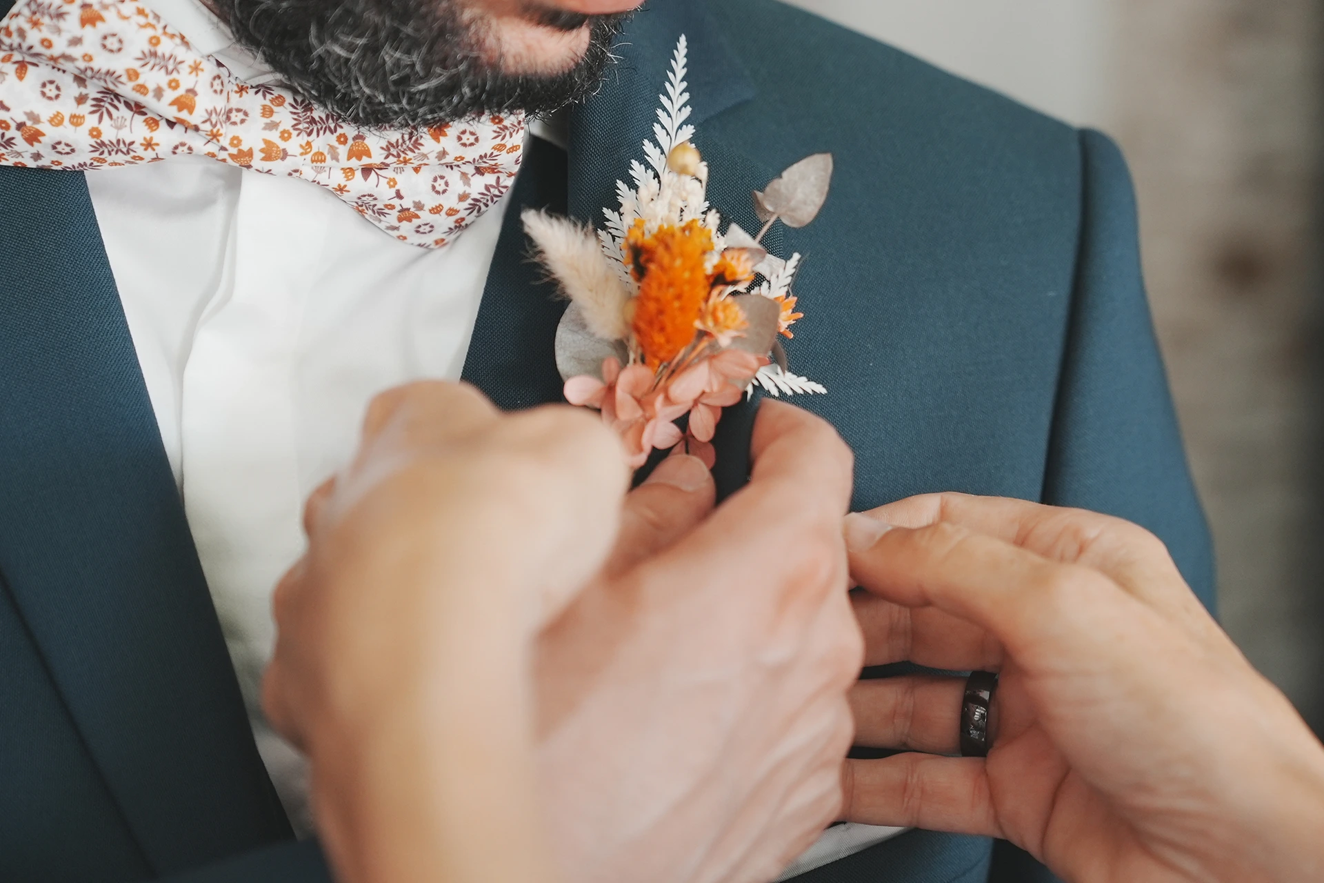 Labo sauvage Fleuriste mariage Casson Nantes mariage boutonnière