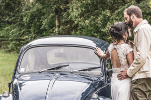 Atelier Labo Sauvage fleuriste mariage fleurs fraiche Nantes Nort-sur-Erdre Casson Mariage simplicité teintes bordeaux