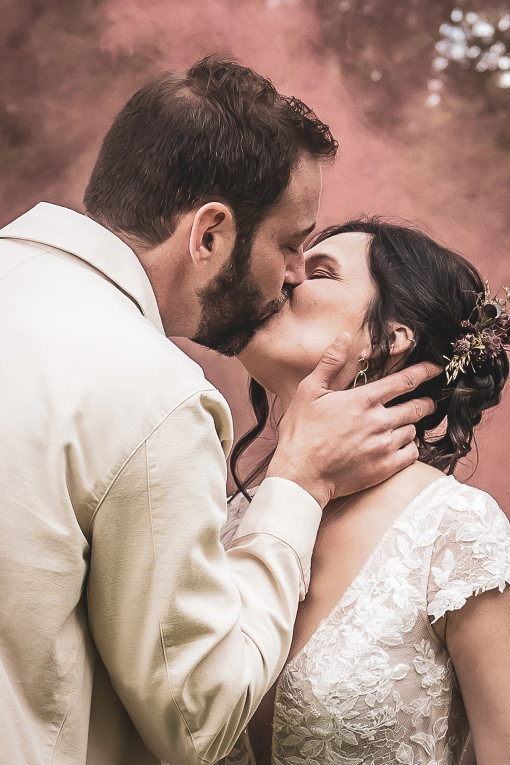 Atelier Labo Sauvage fleuriste mariage fleurs fraiche Nantes Nort-sur-Erdre Casson Mariage simplicité teintes bordeaux