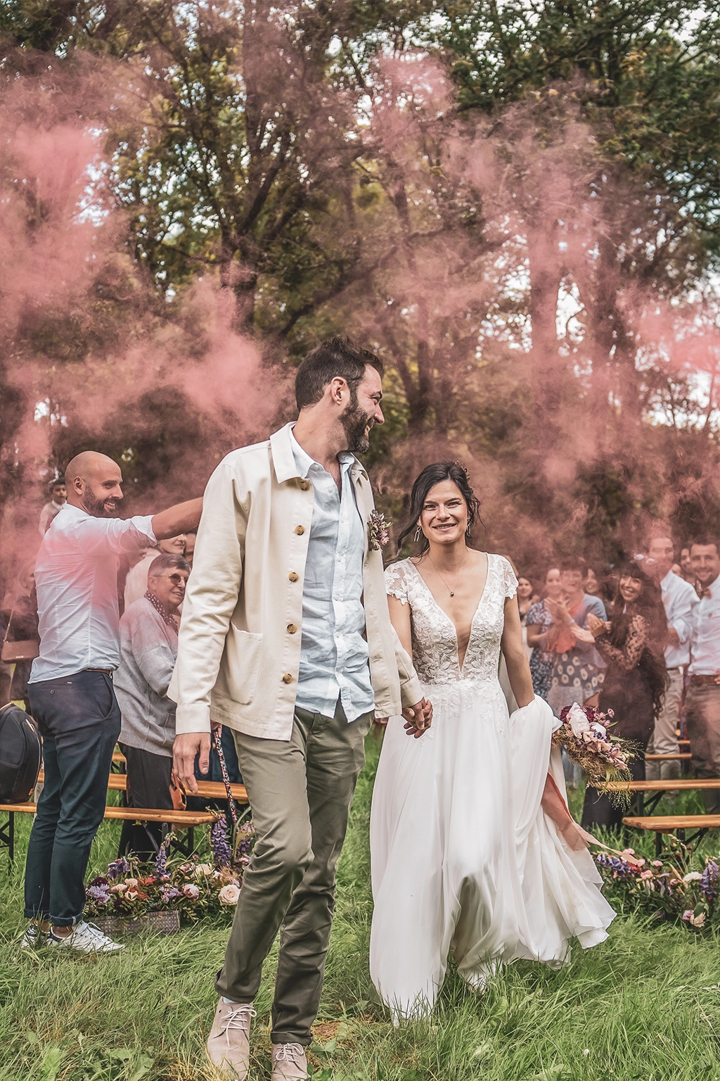 Atelier Labo Sauvage fleuriste mariage fleurs fraiche Nantes Nort-sur-Erdre Casson Mariage simplicité teintes bordeaux