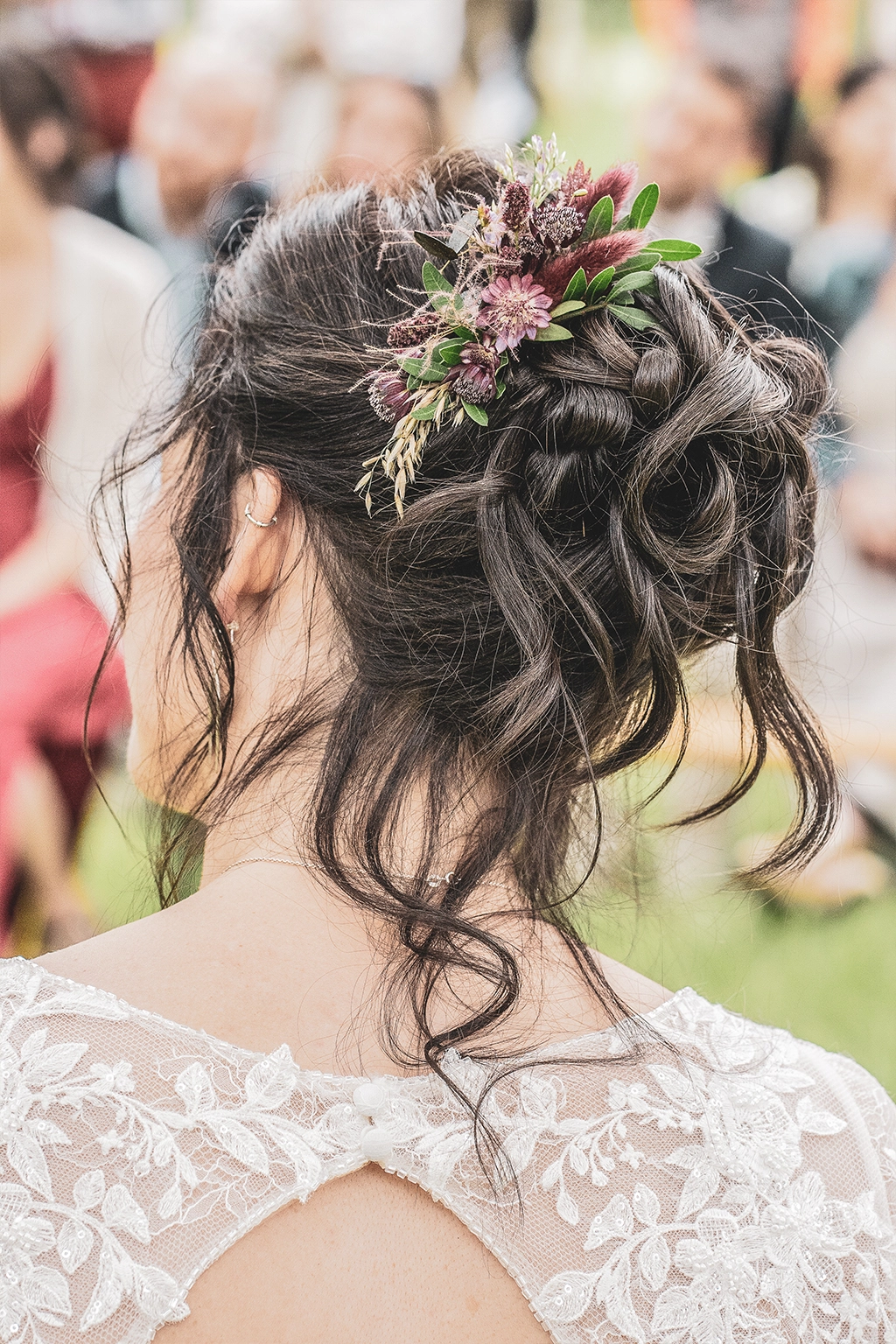 Atelier Labo Sauvage fleuriste mariage fleurs fraiche Nantes Nort-sur-Erdre Casson Mariage simplicité teintes bordeaux